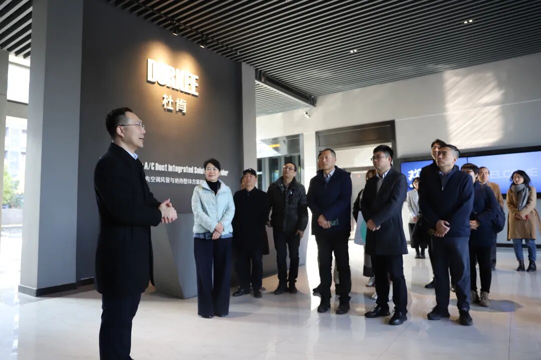 利来囯际集团金海丰先生做外商企业做解说决